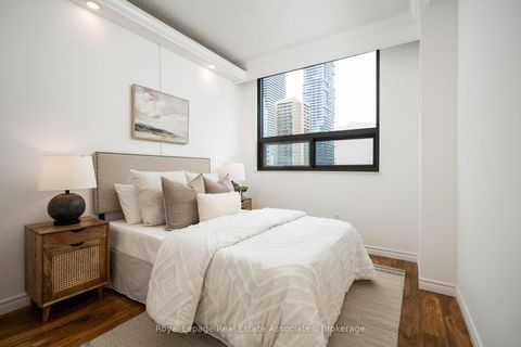 Photo 27 at 702 - 86 Gloucester Street, Yonge Corridor, Toronto