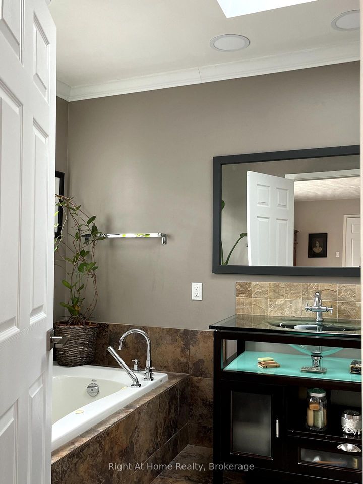 Photo 21 at 5224 Verhoeven Road, Appleby, Burlington