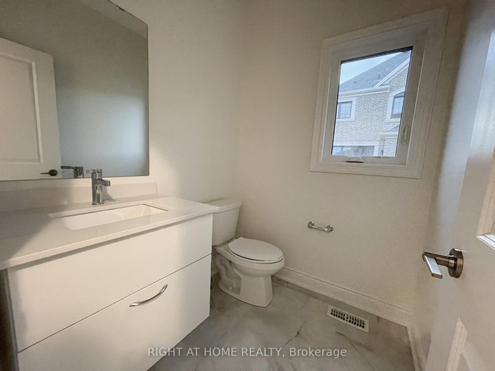 Photo 6 at 38 Gladmary Drive, Bram West, Brampton