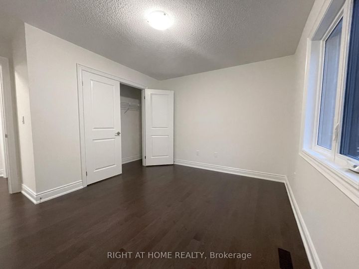 Photo 11 at 38 Gladmary Drive, Bram West, Brampton