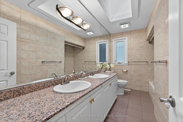 Photo 23 at 86 Heathview Avenue, Bayview Village, Toronto