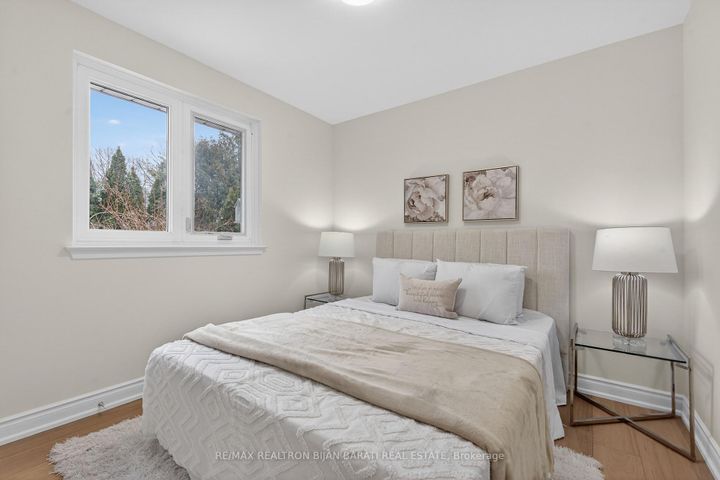 Photo 25 at 86 Heathview Avenue, Bayview Village, Toronto