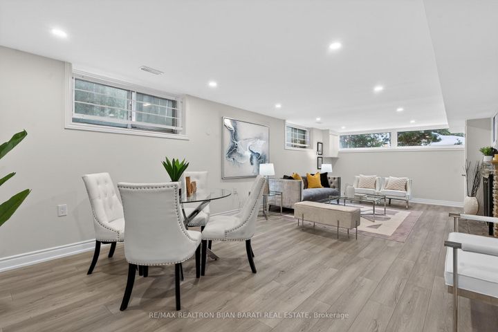 Photo 31 at 86 Heathview Avenue, Bayview Village, Toronto