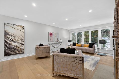 Photo 3 at 86 Heathview Avenue, Bayview Village, Toronto