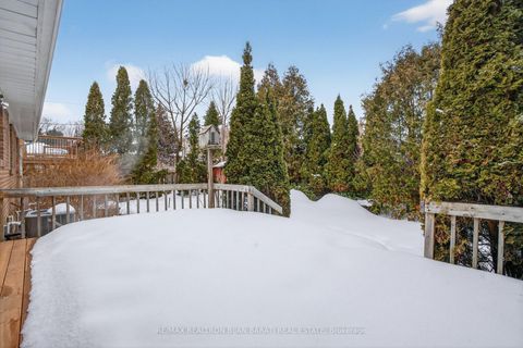 Photo 37 at 86 Heathview Avenue, Bayview Village, Toronto