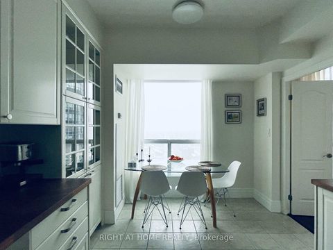 Photo 7 at Lph06 - 188 Doris Avenue, Willowdale East, Toronto