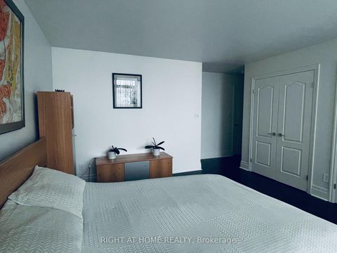 Photo 10 at Lph06 - 188 Doris Avenue, Willowdale East, Toronto