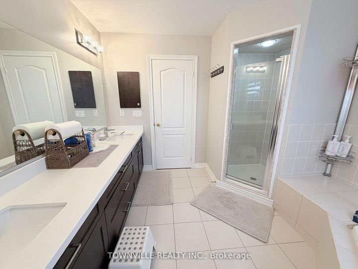 Photo 12 at 26 Messina Avenue, Bram West, Brampton