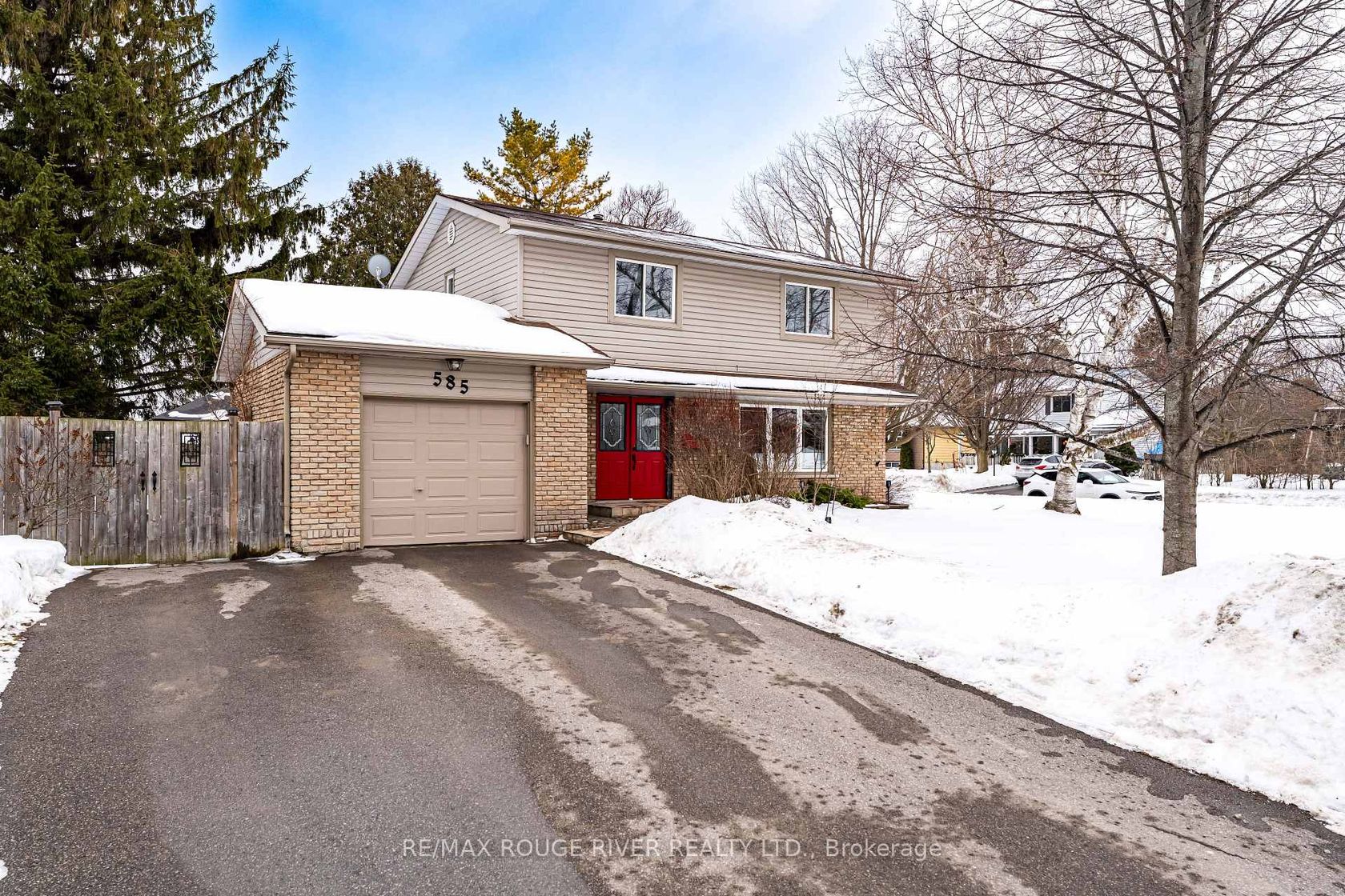 585 Burwash Street, Cobourg by Loree Meneguzzi Real Estate 585 Burwash Street, Cobourg