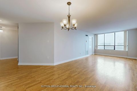 Photo 4 at 1107 - 7601 Bathurst Street, Yorkhill, Vaughan