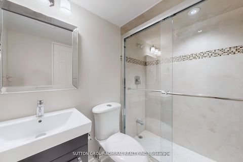 Photo 16 at 1107 - 7601 Bathurst Street, Yorkhill, Vaughan