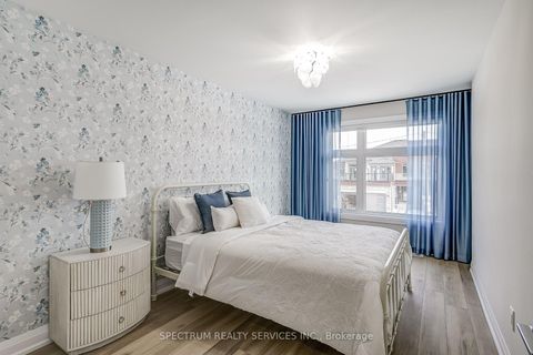 Photo 10 at 139 Adario Crescent, Vellore Village, Vaughan