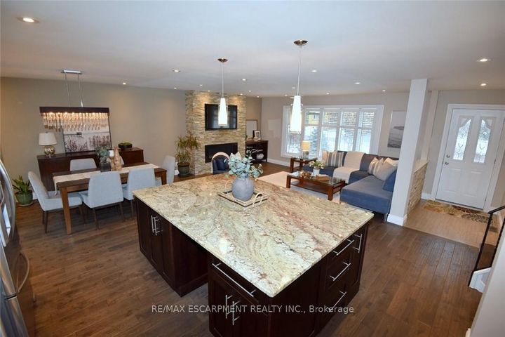 Photo 19 at 626 Vanderburgh Drive, LaSalle, Burlington