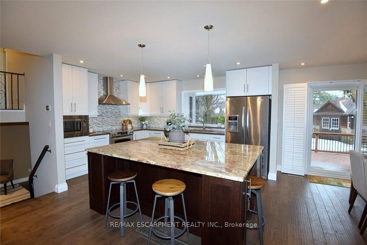 Photo 20 at 626 Vanderburgh Drive, LaSalle, Burlington