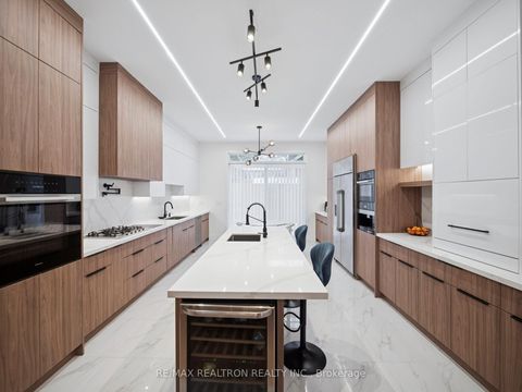 Photo 9 at 582 Gorham Street, College Manor, Newmarket