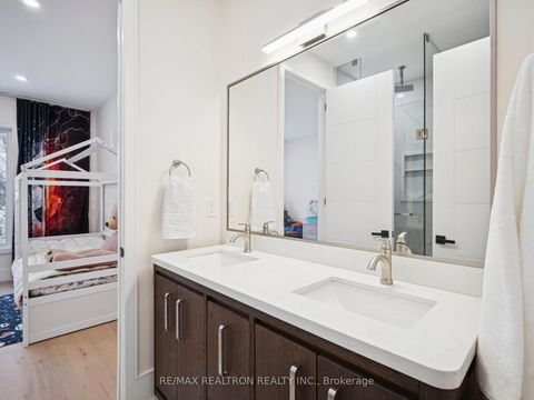 Photo 30 at 582 Gorham Street, College Manor, Newmarket