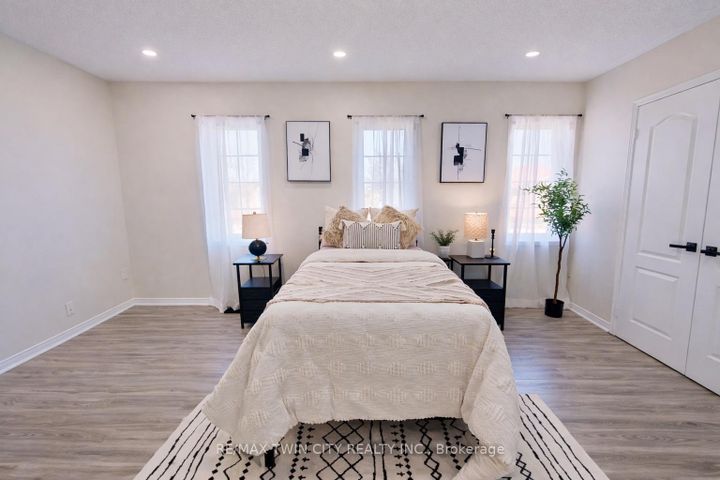 Photo 24 at 6 Canarygrass Drive, Wellington, Brampton