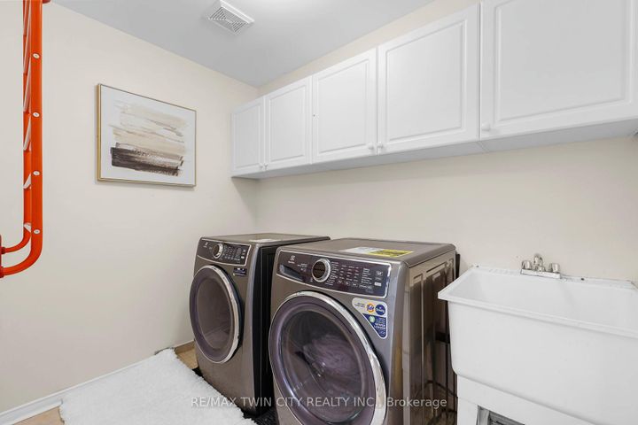 Photo 28 at 6 Canarygrass Drive, Wellington, Brampton