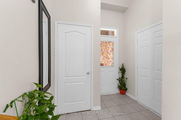 Photo 31 at 6 Canarygrass Drive, Wellington, Brampton