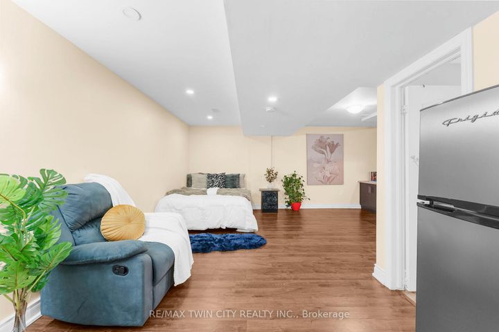 Photo 37 at 6 Canarygrass Drive, Wellington, Brampton