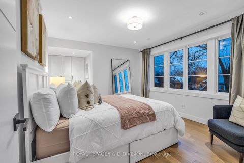 Photo 27 at 453 Oriole Parkway, Eglinton, Toronto