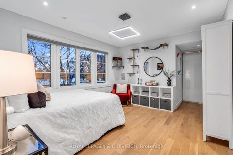 Photo 29 at 453 Oriole Parkway, Eglinton, Toronto