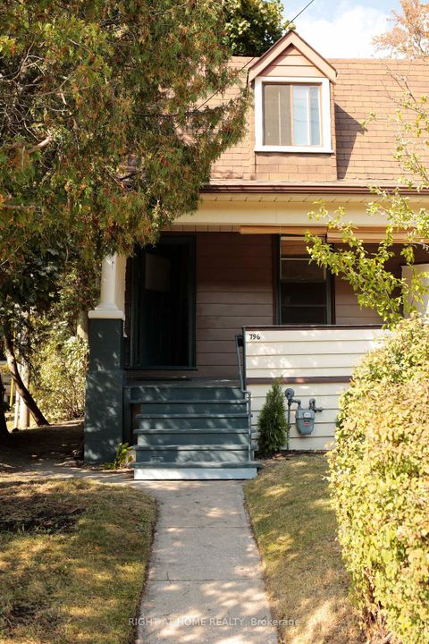 Photo 3 at 796 Kingston Road, Danforth, Toronto