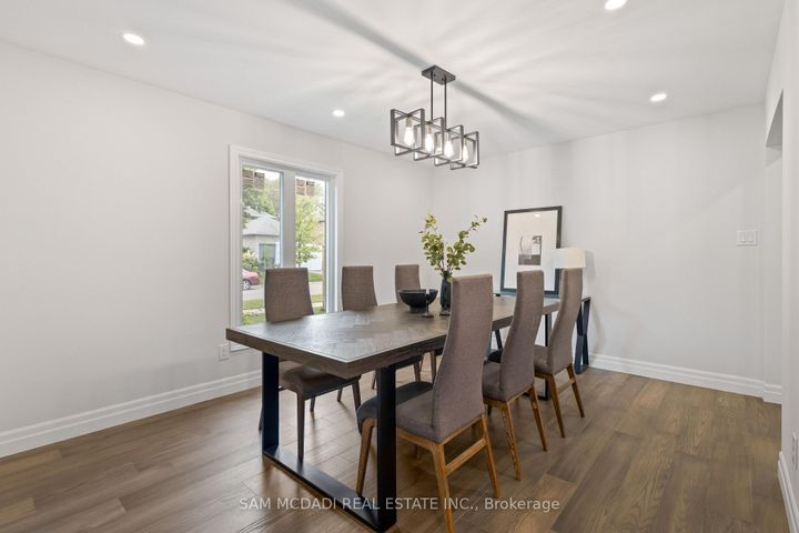 Photo 9 at 2535 Robin Drive, Sheridan, Mississauga