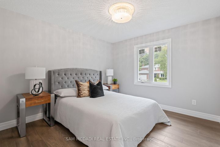 Photo 18 at 2535 Robin Drive, Sheridan, Mississauga