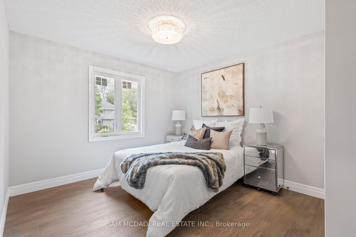 Photo 24 at 2535 Robin Drive, Sheridan, Mississauga