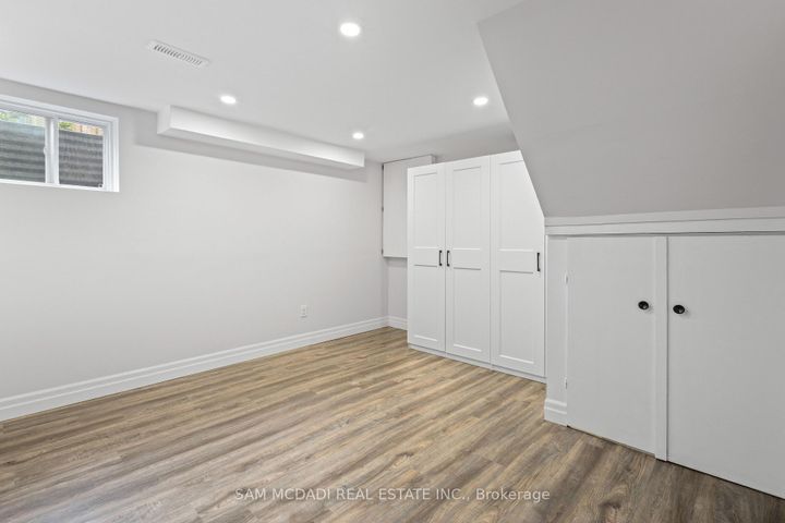 Photo 33 at 2535 Robin Drive, Sheridan, Mississauga