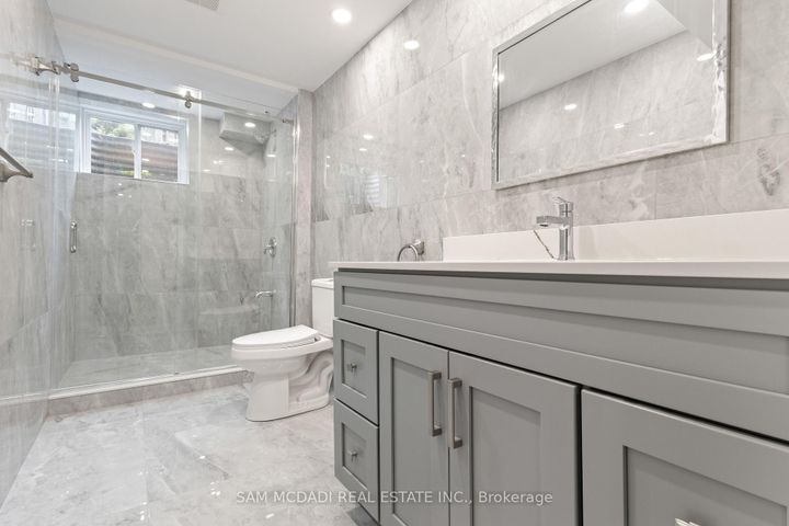 Photo 34 at 2535 Robin Drive, Sheridan, Mississauga