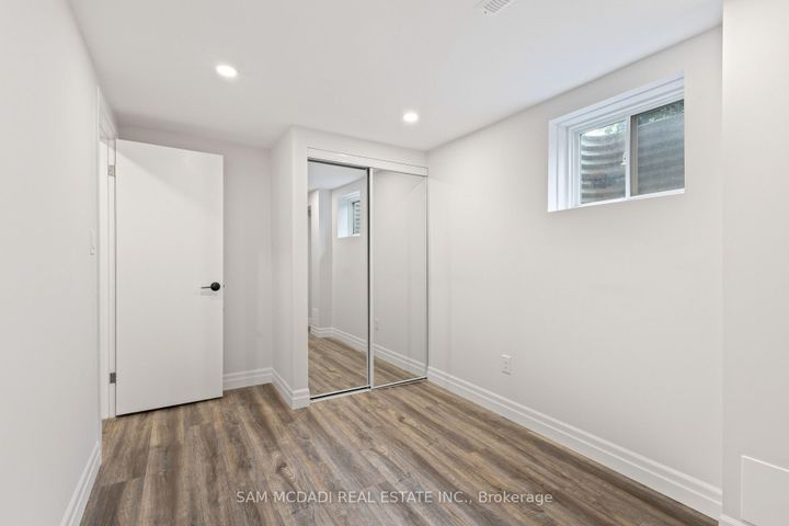 Photo 35 at 2535 Robin Drive, Sheridan, Mississauga