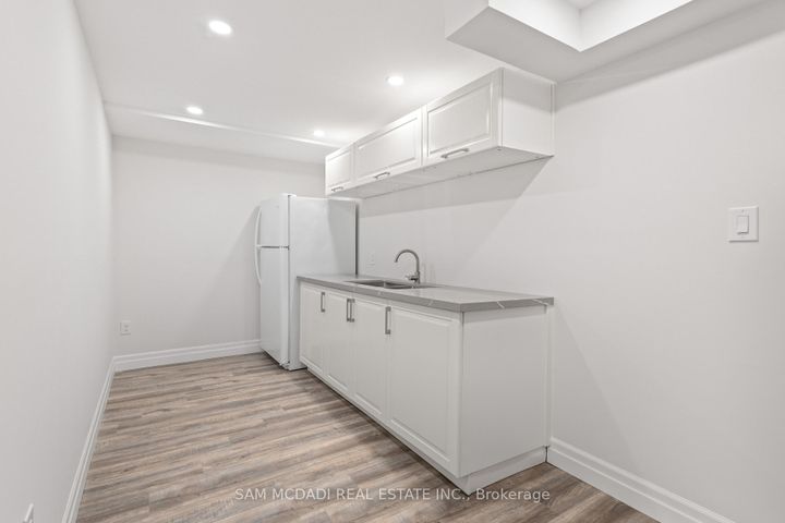 Photo 36 at 2535 Robin Drive, Sheridan, Mississauga