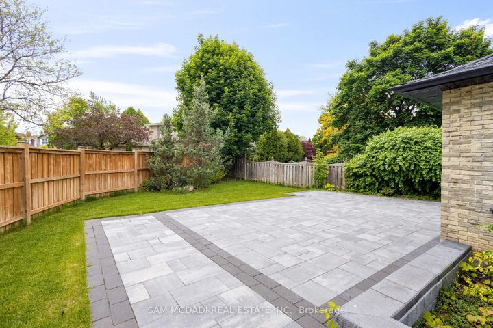 Photo 39 at 2535 Robin Drive, Sheridan, Mississauga