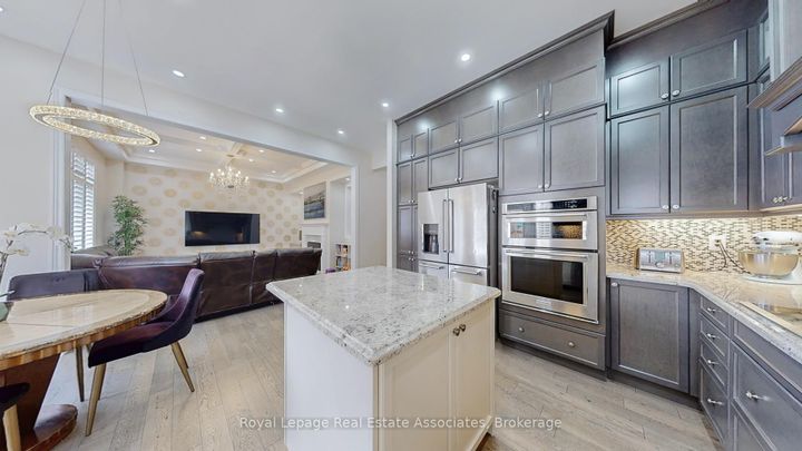 Photo 13 at 212 Niagara Trail, Georgetown, Halton Hills