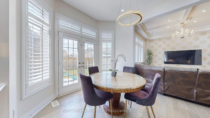 Photo 15 at 212 Niagara Trail, Georgetown, Halton Hills