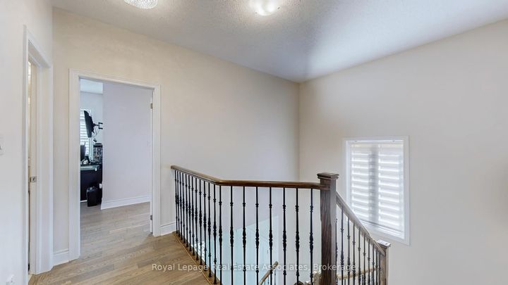 Photo 18 at 212 Niagara Trail, Georgetown, Halton Hills