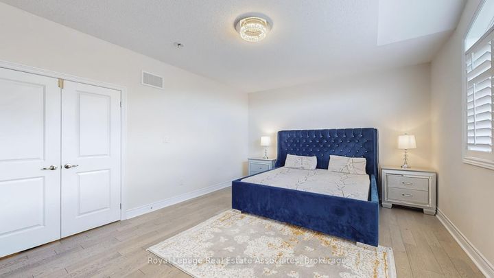 Photo 20 at 212 Niagara Trail, Georgetown, Halton Hills