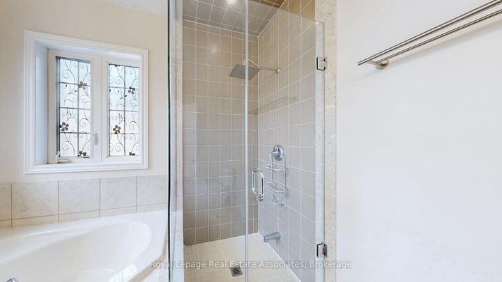 Photo 22 at 212 Niagara Trail, Georgetown, Halton Hills