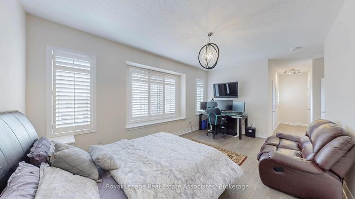 Photo 24 at 212 Niagara Trail, Georgetown, Halton Hills