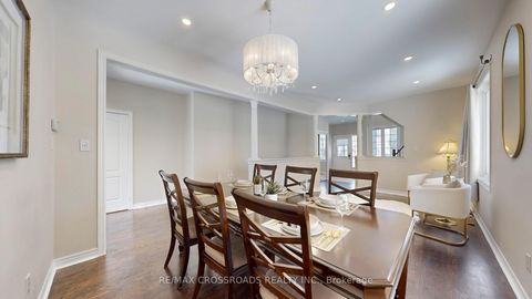 Photo 14 at 122 Destino Crescent, Vellore Village, Vaughan