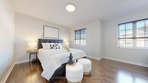Photo 26 at 122 Destino Crescent, Vellore Village, Vaughan