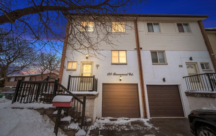 Photo 2 at 124 - 124 Baronwood Court, Brampton North, Brampton