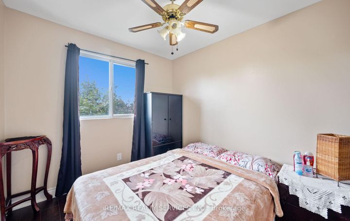 Photo 25 at 124 - 124 Baronwood Court, Brampton North, Brampton