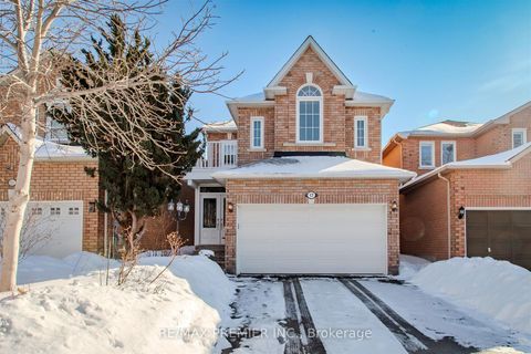 Photo 0 at 17 Villandry Crescent, Maple, Vaughan