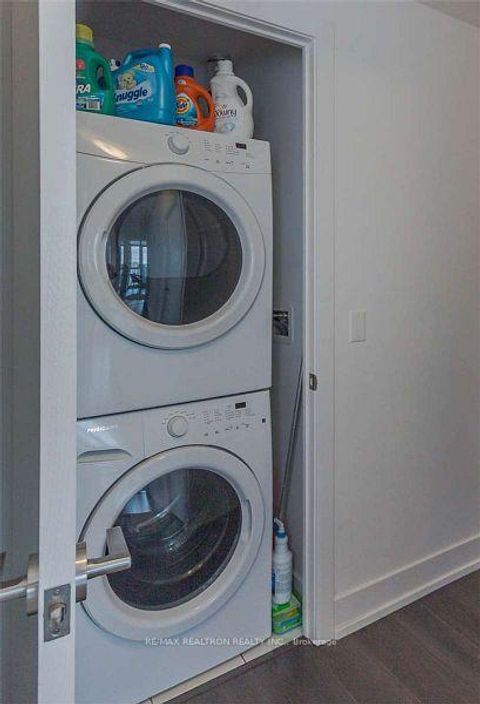 Photo 12 at 1621 - 9471 Yonge Street, Observatory, Richmond Hill