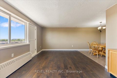 Photo 5 at 508 - 936 Glen Street, Lakeview, Oshawa