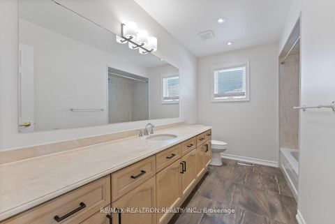 Photo 8 at 115 James Street, Ardagh, Barrie