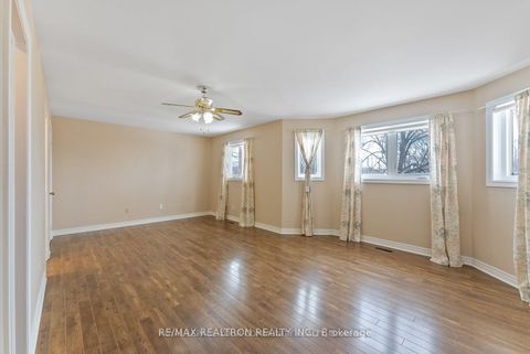 Photo 21 at 115 James Street, Ardagh, Barrie